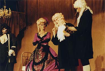 1997 - Der Tollste Tag - Bartholo (Günter Soukup), Marcelline (Gudrun Pfeiffer) und Don Guzman mit Zettelkopf