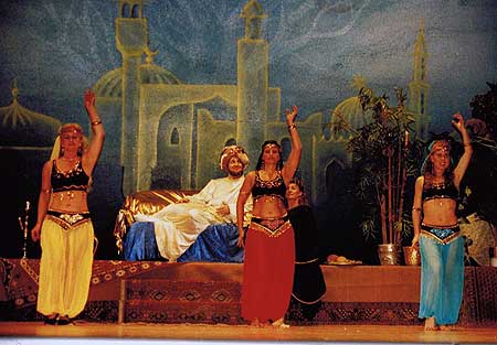 1999 - Kalif Storch - Das Orientalische Ballett tanzt für den Kalifen