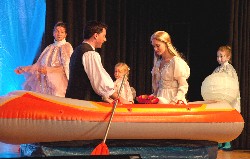Schlauchboot für die kleine Meerjungfrau 2012